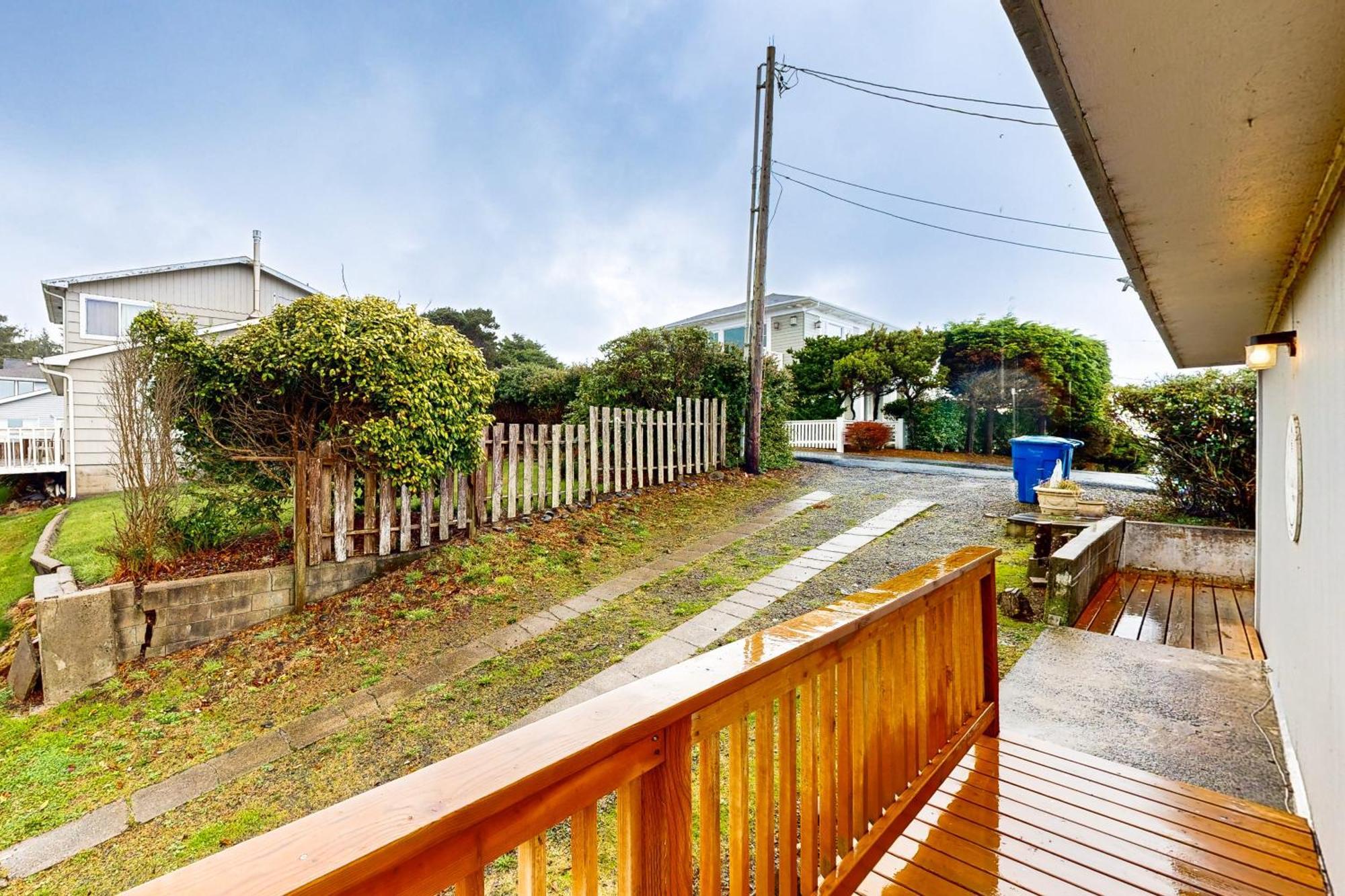 Whale Watch Villa Lincoln City Exterior photo